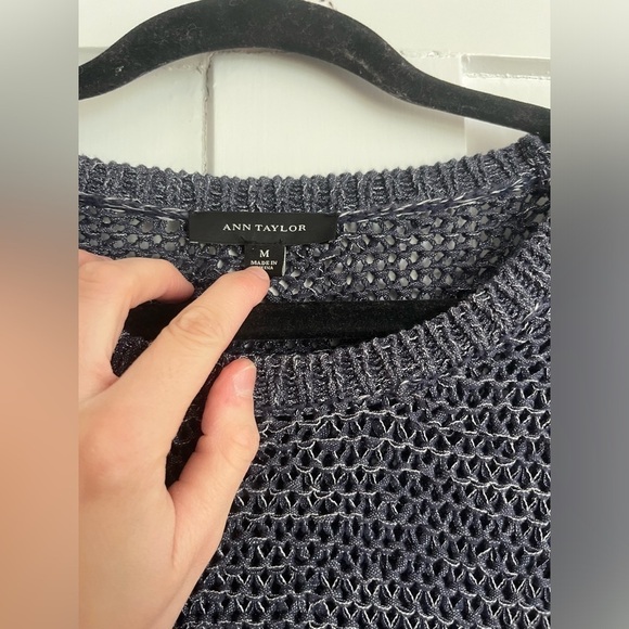 Ann Taylor loose Knot Navy Blue Sweater with Side Zips Size Medium - Picture 4 of 7